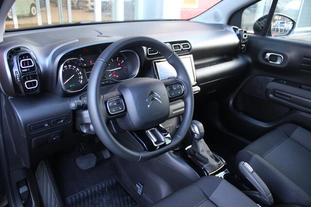 Citroen C3 Aircross 1.2 130PK AUTOMAAT MAX | NAVIGATIE | APPLE CARPLAY/ANDROID AUTO | ACHTERUITRIJ CAMERA | LICHTMETALEN VELGEN 17" | CRUISE CONTROL | KEYLESS ENTRY/START | REGEN/LICHT SENSOR | DAB+ RADIO |
