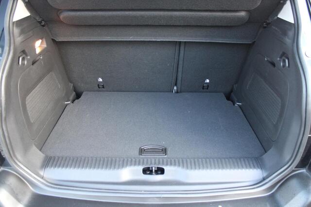 Citroen C3 Aircross 1.2 130PK AUTOMAAT MAX | NAVIGATIE | APPLE CARPLAY/ANDROID AUTO | ACHTERUITRIJ CAMERA | LICHTMETALEN VELGEN 17" | CRUISE CONTROL | KEYLESS ENTRY/START | REGEN/LICHT SENSOR | DAB+ RADIO |