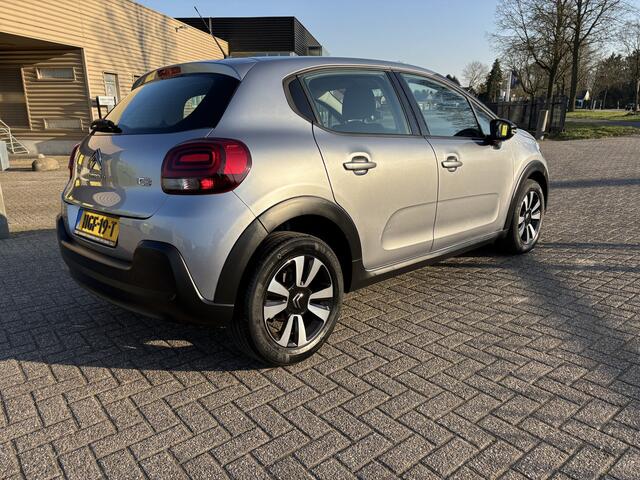 Citroen C3 1.2 PureTech Shine AUTOMAAT [ Fm navi,camera,ecc,cruise,17``lmv ]