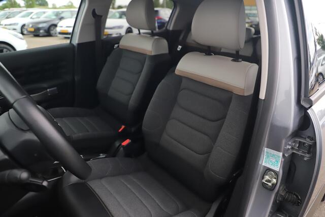 Citroen C3 1.2 PureTech Shine Navigatie Achteruitrijcamera 17 inch LMV Carplay Android Clima Cruise Rijstrooksensor