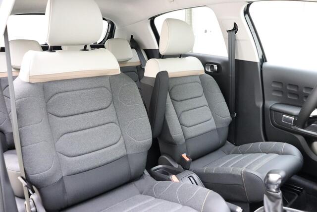 Citroen C3 PureTech 82 Max Citroen C3 1.2 PureTech Feel Edition | Navigatie | Apple Carplay/Android Auto | Climate Control | Cruise Control | Comfort stoelen | Camera | Keyless