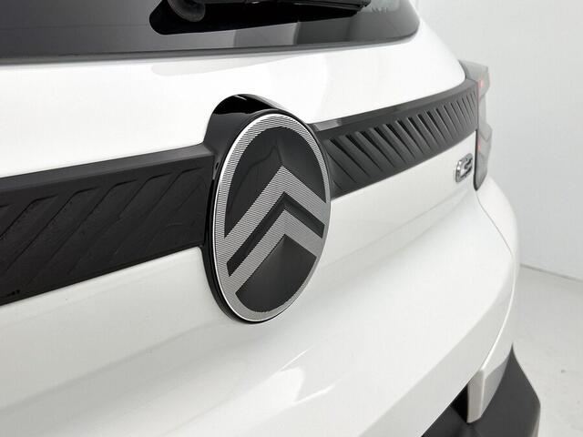 Citroen C3 Turbo 100pk Plus | Rijklaar | Apple Carplay | 17" Wielen | Dakrails Glossy Black |