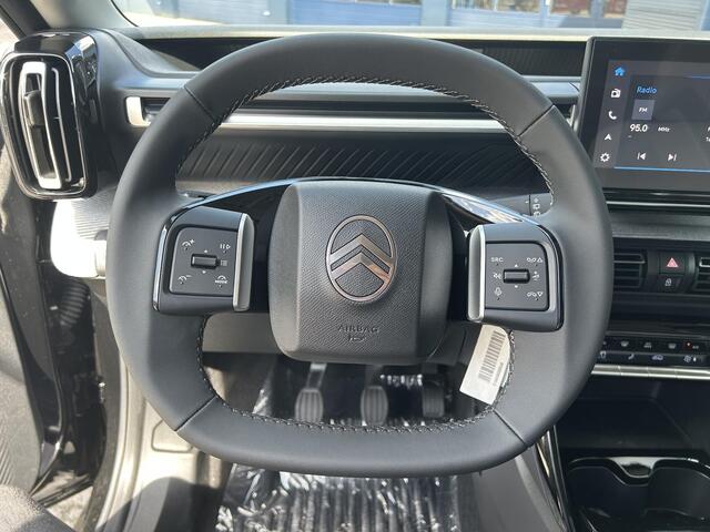 Citroen C3 1.2 Turbo 100pk Max | Nieuwste Model | Navigatie | Parkeer Camera + Sensoren achterzijde | Lichtmetalen Velgen| Hoge zitpositie | LED Verlichting | Contrastkleur Dak | Climate control | Cruise control | DAB+ Radio |