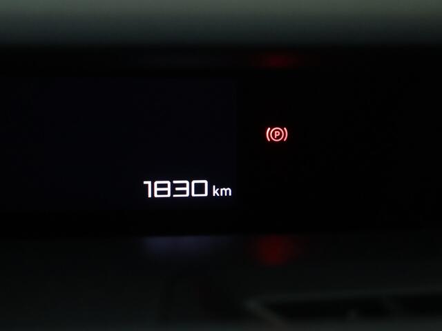 Citroen C3 Aircross 1.2 Hybrid 136 Max | Comfortstoelen | 17 inch lichtmetalen velgen | Achteruitrijcamera | DEMO