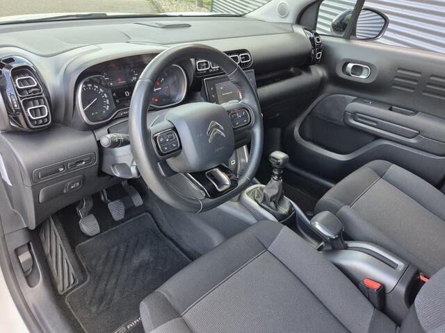 Citroen C3 Aircross 1.2 PureTech S&S Shine 110 PK | Navigatie | Keyless Entry | Camera | HiFi Focal | Draadloze Telefoonlader | Luxe Shine Uitvoering | Distributiesnaar vervangen november 2024!