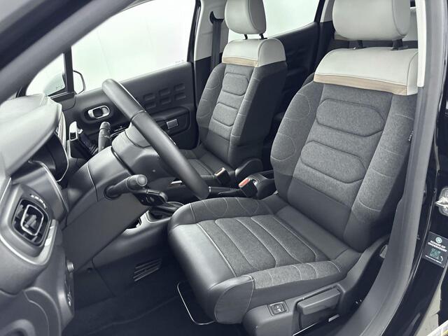 Citroen C3 110PK Feel Edition | 1ste eigenaar | AUTOMAAT | AppleCarplay/AndroidAuto | Armsteun | Camera | Cruise Control | Climate Control | StoelVerwarming | Navigatie | Isofix | Privacy Glass | Two-Tone |