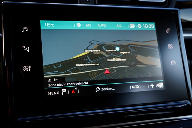 Citroen C3 1.2 PureTech S&S Shine RIJKLAAR INCL:GARANTIE | Trekhaak | Two Tone-kleur zwart dak | Clima | 16'' LMV | Camera | Navi |