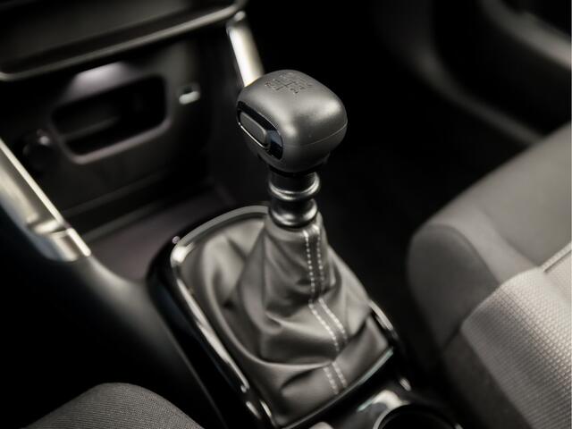 Citroen C3 Aircross 1.2 PureTech Max Sport (APPLE CARPLAY, GROOT NAVI, CRUISE, GETINT GLAS, SPORTSTOELEN, LM VELGEN, PARKEERSENSOREN, NIEUWSTAAT)