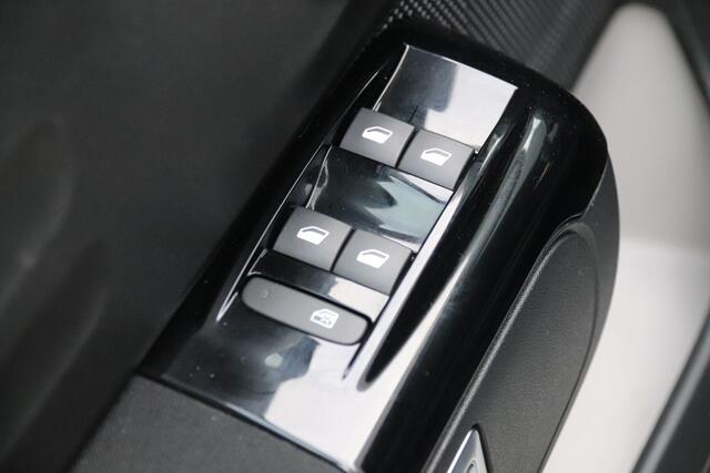 Citroen C3 1.2 PureTech Business, Camera, Cruise, Carplay