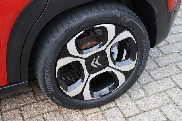 Citroen C3 Aircross 1.2 PureTech S&S Shine Carplay | Lichtmetaal | Panoramisch dak