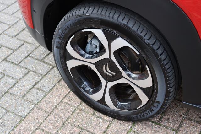 Citroen C3 Aircross 1.2 PureTech S&S Shine Carplay | Lichtmetaal | Panoramisch dak