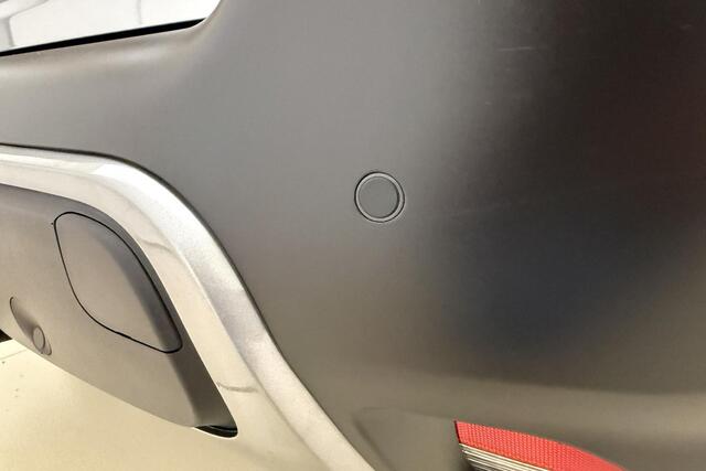 Citroen C3 Aircross 1.2 PureTech S&S Shine 130 PK | Automaat | Trekhaak | Camera | Navigatie | Cruise Control | Airco | Licht metalen velgen | 1e eigenaar