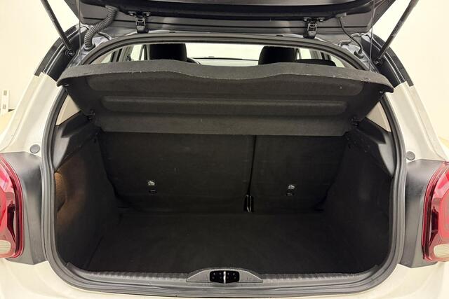 Citroen C3 1.2 PureTech Feel 82 PK | Handgeschakeld | Parkeersensor | Cruise Control | Climate Control | Mirror Screen | Airco | Navigatie | Start/stop | 1e eigenaar