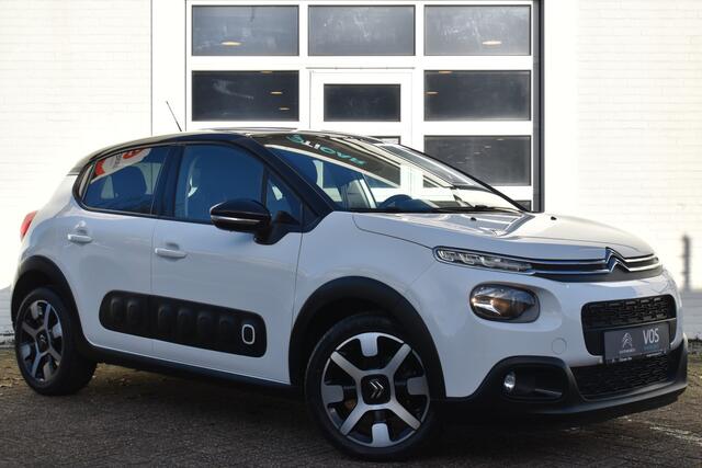 Citroen C3 PureTech 110 S&S EAT6 Automaat Shine | Navigatie via Carplay & Android Auto | Panoramadak | Parkeersensoren | Stoelverwarming | LM Velgen 17 inch | Zelfdimmende binnenspiegel | Isofix bevestigingspunten | Bluetooth |