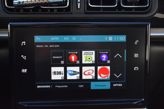 Citroen C3 PureTech 110 S&S EAT6 Automaat Shine | Navigatie via Carplay & Android Auto | Panoramadak | Parkeersensoren | Stoelverwarming | LM Velgen 17 inch | Zelfdimmende binnenspiegel | Isofix bevestigingspunten | Bluetooth |