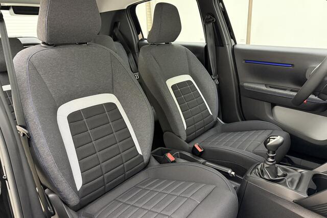 Citroen C3 1.2 Turbo 100pk Plus Apple Carplay/Android Auto | Airconditioning | Cruise Control | Comfortstoelen/-vering | LED koplampen | Elektr. inklapbare buitenspiegels