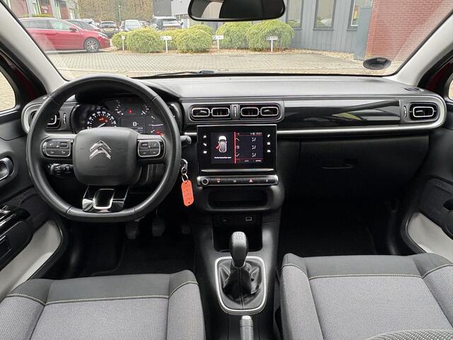 Citroen C3 1.2 PureTech Shine Panoramadak, Stoelverwarming, Apple Carplay/Android Auto
