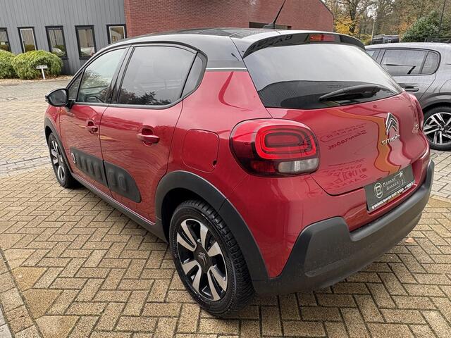 Citroen C3 1.2 PureTech Shine Panoramadak, Stoelverwarming, Apple Carplay/Android Auto