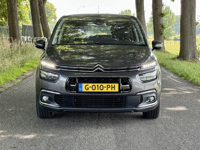 Citroen C4 SpaceTourer 1.2 PureTech Shine | Navigatie | Carplay | Trekhaak | Camera
