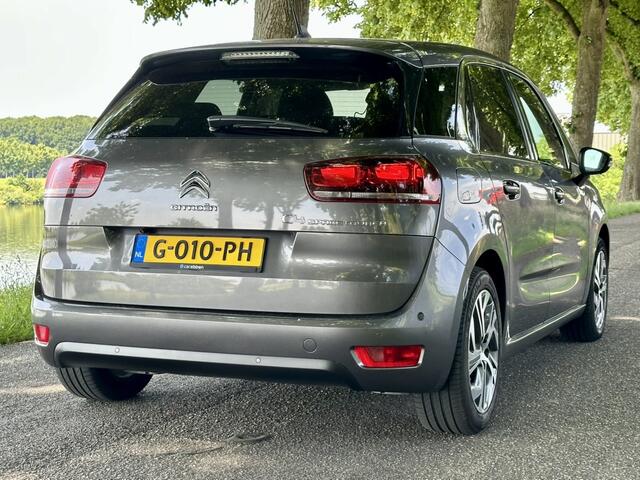 Citroen C4 SpaceTourer 1.2 PureTech Shine | Navigatie | Carplay | Trekhaak | Camera