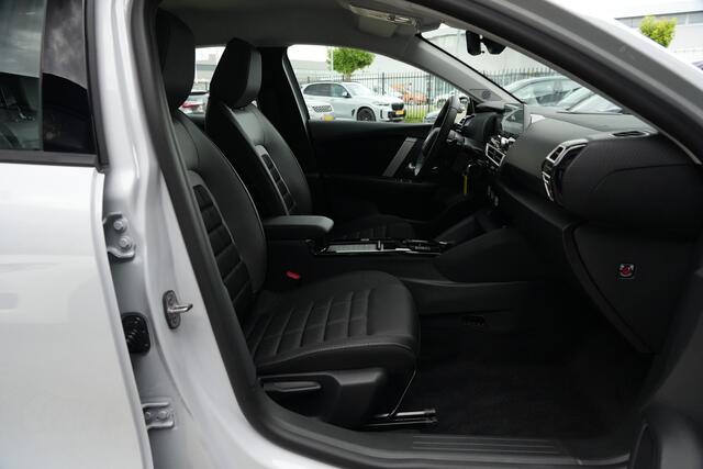 Citroen C4 1.2 Hybrid 145pk Plus Navigatie/Climate/360Camera