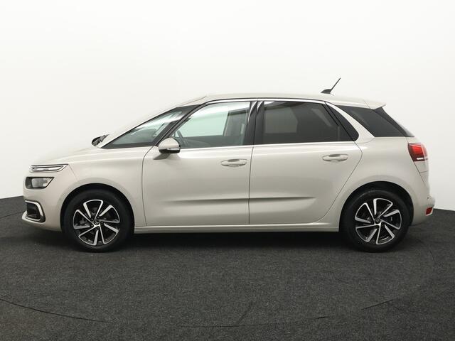 Citroen C4 SpaceTourer 1.2 PureTech Shine Airco (auto), Apple carplay/Android Auto, Cruise control, bots waarschuwing systeem, dodehoek detector, parkeersensoren voor/achter, spraakbediening, verkeersbord detectie, Vermoeidheids herk Ben je op zoek naar een ruime, c