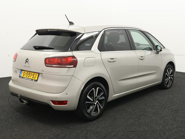 Citroen C4 SpaceTourer 1.2 PureTech Shine Airco (auto), Apple carplay/Android Auto, Cruise control, bots waarschuwing systeem, dodehoek detector, parkeersensoren voor/achter, spraakbediening, verkeersbord detectie, Vermoeidheids herk Ben je op zoek naar een ruime, c