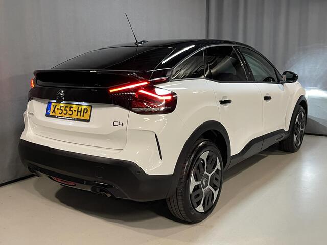 Citroen C4 1.2 Puretech Feel EAT8 18"/Camera/Stoelverwarming/Navigatie/Apple Carplay & Android Auto/PDC