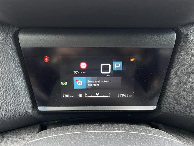 Citroen C4 1.2 Puretech Feel EAT8 18"/Camera/Stoelverwarming/Navigatie/Apple Carplay & Android Auto/PDC