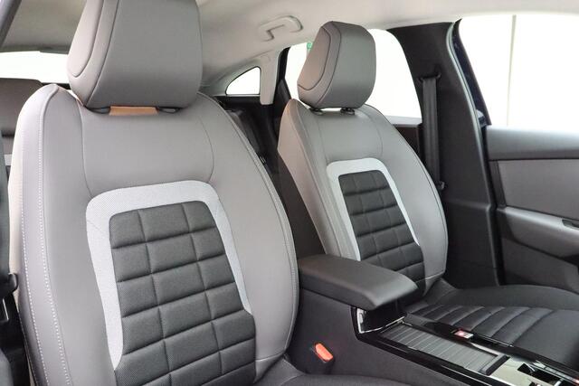 Citroen C4 1.2 Hybrid 145pk Collection | Navigatie | Keyless Entry | Climate control | Lichtmetalen velgen | Stoel & Voorruitverwarming | Camera Achter | Zwart Dak |