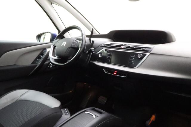Citroen C4 SpaceTourer 1.6 THP Shine | Massagestoelen | Navigatie | Climate Control | Grote voorruit | Panoramadak | Parkeercamera/-sensoren | Cruise Control | Lichtmetalen velgen | Dodehoek |