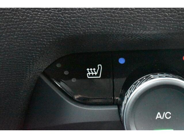 Citroen C4 Hybrid 136 DSC-6 Max Leder | Navi | Camera V+A | 8 jaar Citroen We Care garantie |