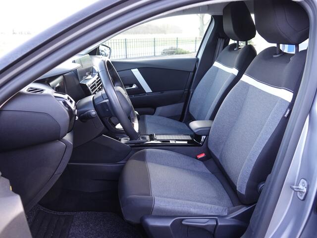 Citroen C4 1.2 Puretech 100PK Feel TREKH. | NAVI | PDC + CAMERA | CARPLAY