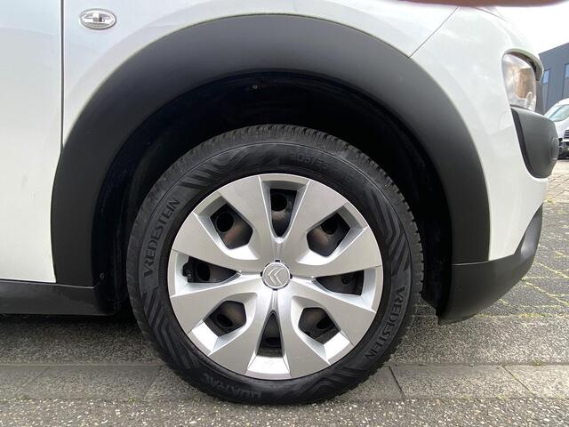 Citroen C4 CACTUS 1.2 PureTech Automaat Business met o.a. navi, parelmoer kleur, dakrails, cruise, etc.