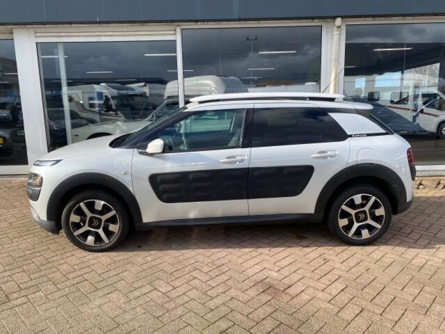 Citroen C4 CACTUS 110pk Rip Curl Clima Cruise Navi Pano