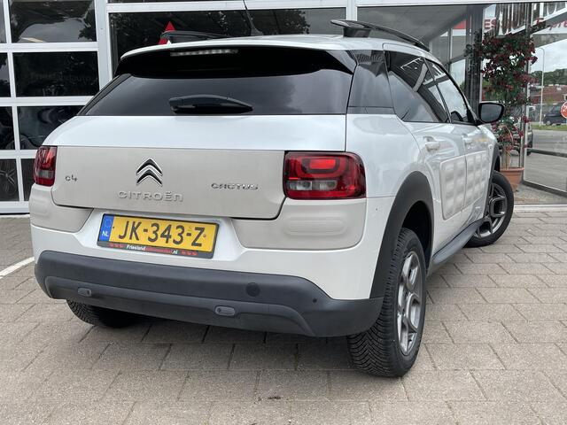 Citroen C4 CACTUS 1.2 PureTech Shine Automaat / APK: 9-2026 / Zeer netjes / 2016