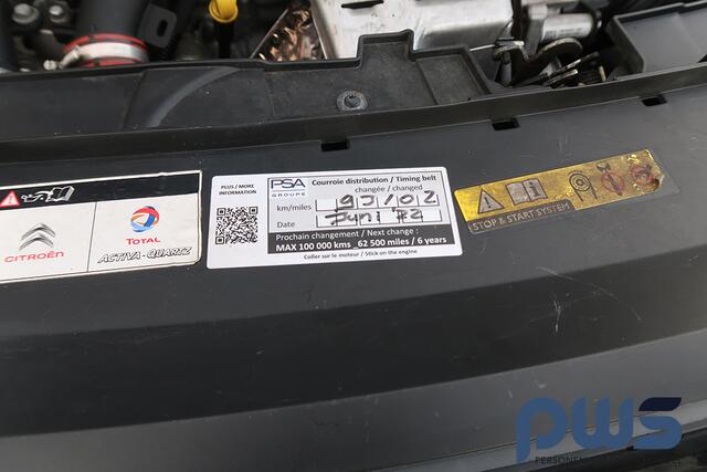 Citroen C4 CACTUS 1.2 PureTech Shine Navi / LMV / Cruise / PDC / Camera / Clima / Dealer onderhouden / NL auto!