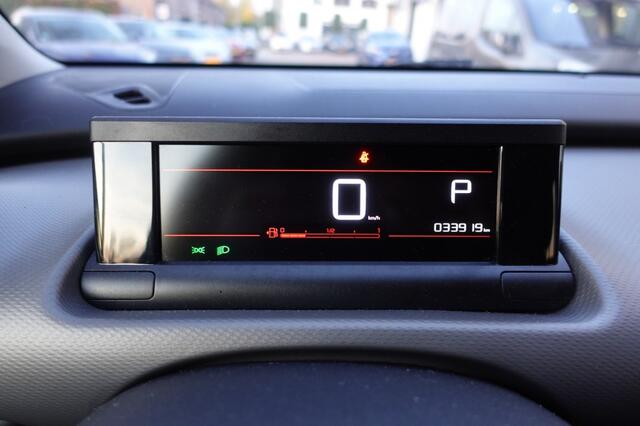 Citroen C4 CACTUS 1.2 PURETECH SHINE Automaat Met Nw Riem en 4* Nw banden 34000 km !