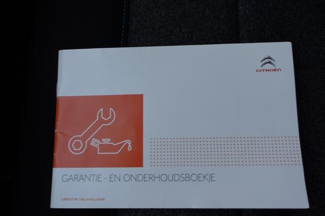 Citroen C4 CACTUS 1.2 PURETECH SHINE Automaat Met Nw Riem en 4* Nw banden 34000 km !