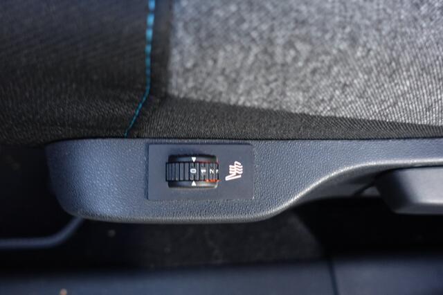 Citroen C4 CACTUS 1.2 PURETECH SHINE Automaat Met Nw Riem en 4* Nw banden 34000 km !