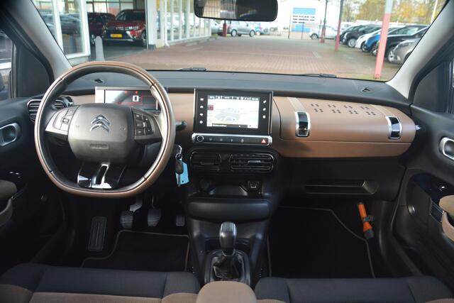 Citroen C4 CACTUS 1.2 PureTech Shine | Navigatie | Cruise-control | Pano | Clima | NL auto!! |