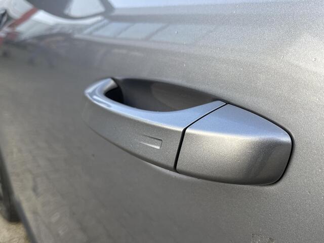 Citroen C5 X 1.6 Plug-in Hybrid Business Plus 19''/Leder/Dodehoek/Head-up Display/Keyles/Stuur+stoelverwarming/Voorruitverwarming/DAB+/Camera