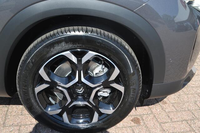 Citroen C5 Aircross 1.6 Plug-in Hybrid 225pk Max I AUTOMAAT I PANORAMADAK I NAVIGATIE I ACHTERUITRIJCAMERA I PARKEERSENSOREN VOOR & ACHTER I EL. ACHTERKLEP I L.M. VELGEN I LEDER + ALCANTARA BEKLEDING I MAX AANHANGERGEWICHT 1.300 KG GEREMD I