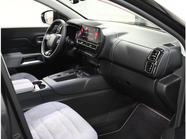 Citroen C5 Aircross 1.2 Hybrid 145PK ë-Series | AppleCarPlay/AndroidAuto | Camera | Cruise Control | 19''LMV | Stoelverwarming | Navigatie | Isofix | Privacy Glass | Two-Tone | Parkeersensoren |