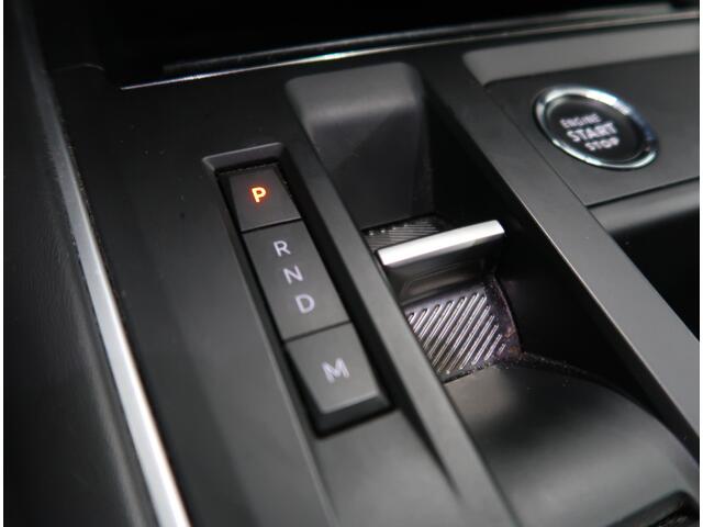 Citroen C5 Aircross 130 Pk. *** Automaat *** Feel Edition 100% Benzine * Nieuw Type * Keyless Entry & Start Button * 3 Stoelen 2e zitrij * Speciale Bekleding * L.M. Velgen * Climate & Cruise Control * Navigatie en Spotify via Apple Car Play of Android Auto * Vingerh