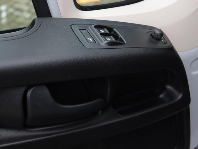 Citroen JUMPER 2.2 BlueHDi 140pk L3H2 3.5t Zwaar | Rijklaar | Apple Carplay | Trekhaak | 2.9% Financial Lease |