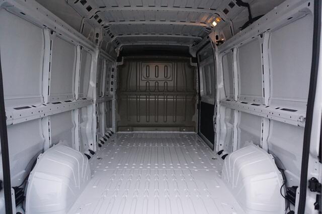 Citroen JUMPER 35 2.2HDI 180PK EAT8 Automaat L3H2 10" Navi, Clima, ACC, Cam + Digi cam, LED, 270º Deur!! NR. 758