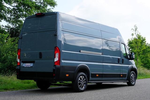 Citroen JUMPER 2.2 BlueHDi 165 L4H2 Zwaar 3.5t Nieuw |Camera |Cruise |Carplay |Airco |Parkeersensoren |Dode-hoek detectie |Extra hoog en lang |Mooie camperbasis |BPM Voordeel |165 pk |Thunder grijs