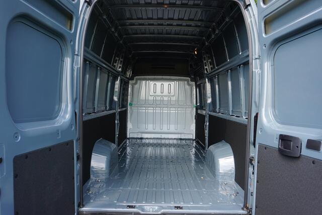 Citroen JUMPER 2.2 BlueHDi 165 L4H2 Zwaar 3.5t Nieuw |Camera |Cruise |Carplay |Airco |Parkeersensoren |Dode-hoek detectie |Extra hoog en lang |Mooie camperbasis |BPM Voordeel |165 pk |Thunder grijs