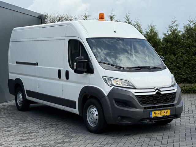 Citroen JUMPER 2.0 BlueHDi 164 PK EURO 6 / L3H2 / ZWAAR MAXI / 1e EIG. / AIRCO / INRICHTING / NAVI / CAMERA / 3-ZITS / 3 TONS TREKHAAK / 3000 KG AHG